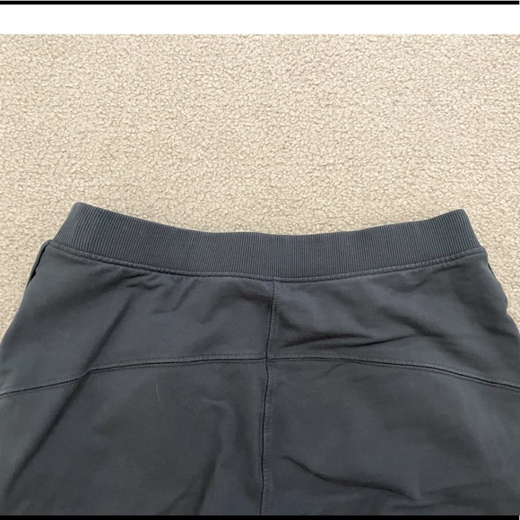 Lululemon Every Moment Pant Sea Steel Green crop Jogger - Picture 3 of 3